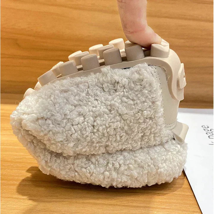 GR | Plush shoes