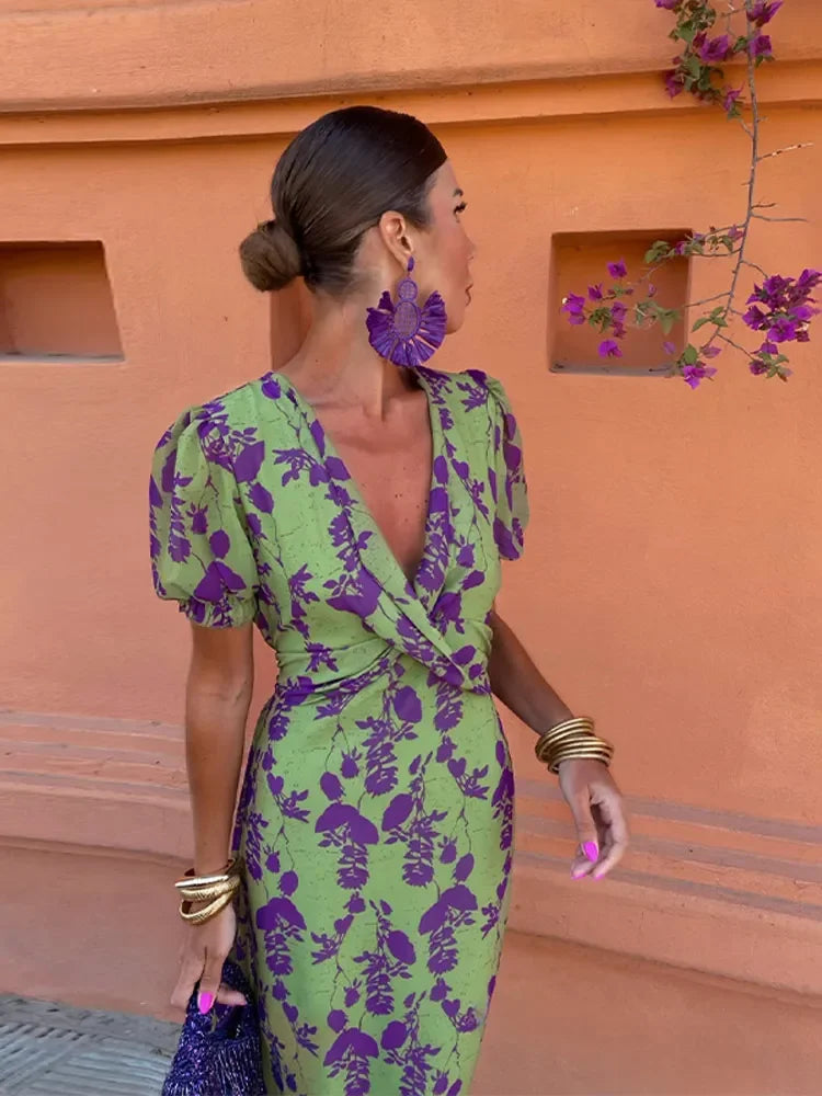 GR | with floral pattern and V-neck