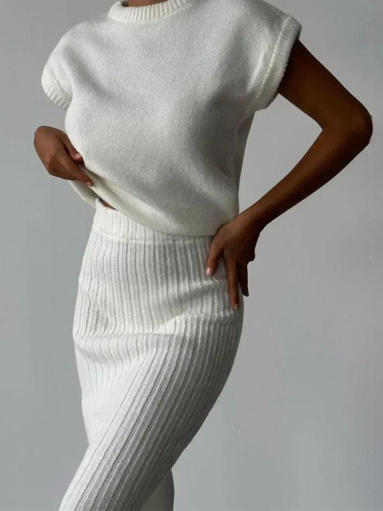 GR - Women's Set - Sleeveless top and long skirt, stylish and versatile