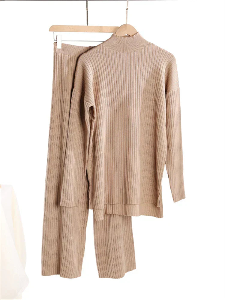 GR | 3-piece loungewear set - knitted women's sweater and trousers