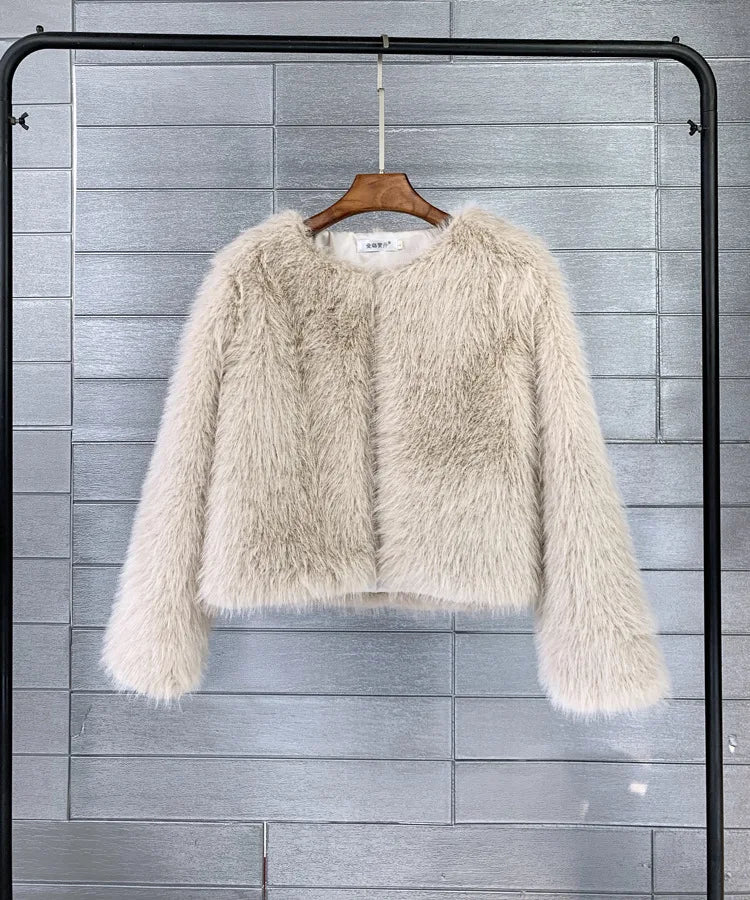 Plush jacket made of fluff