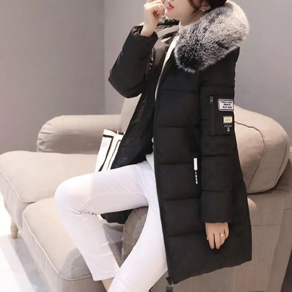 GR | Winter jacket with striking collar and appliqués