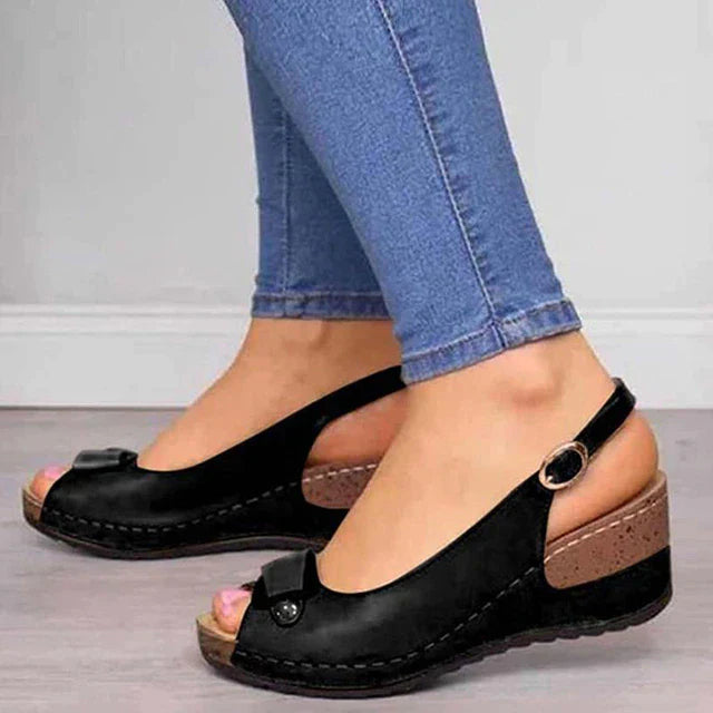 GR | Orthopedic sandals with soft heels