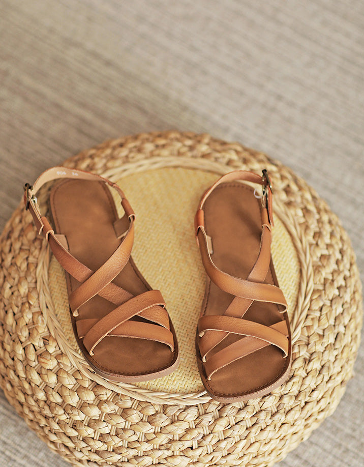 GR | Lightweight leather sandals