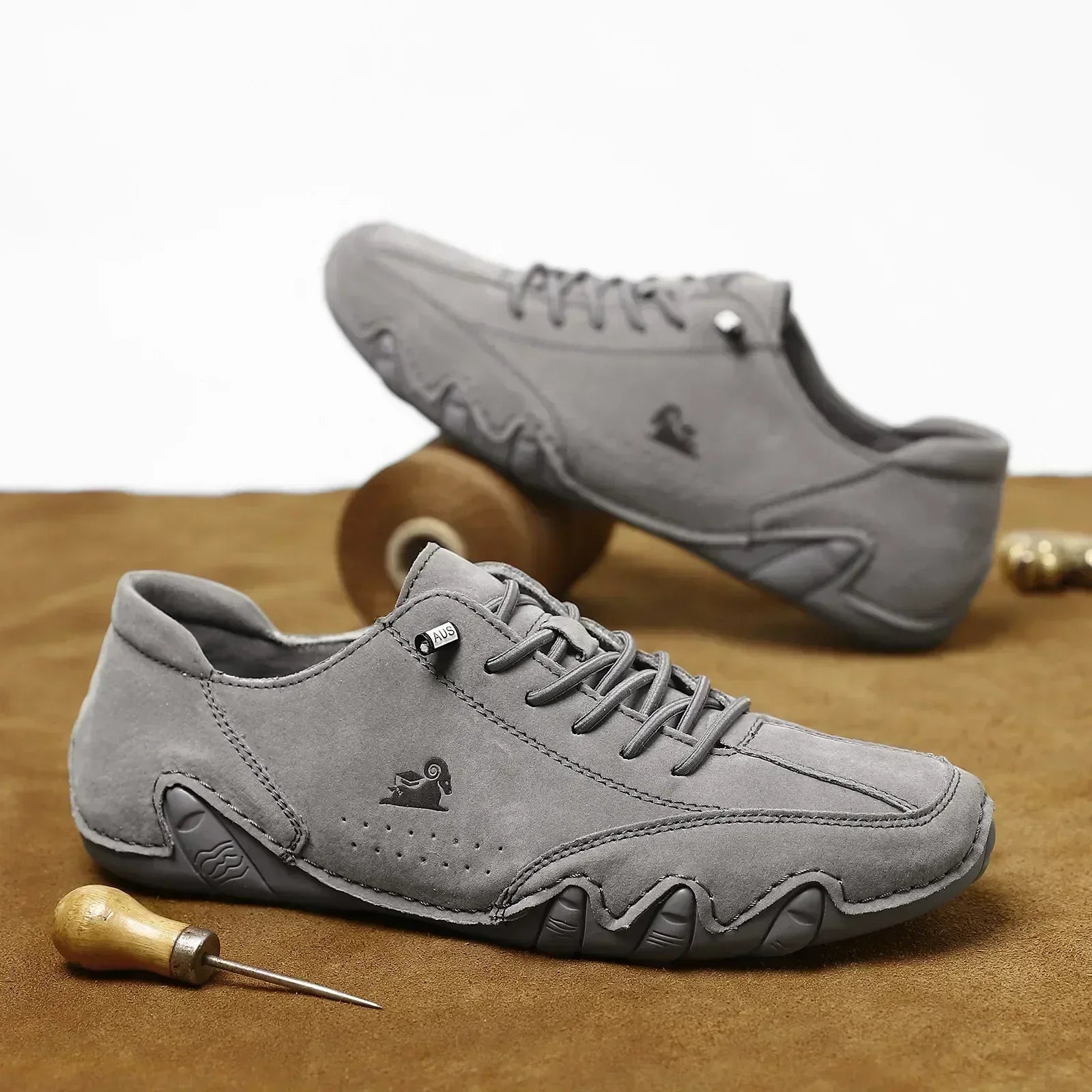 GR | Waterproof, non-slip sneakers with comfortable support