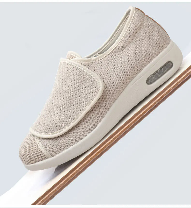 GR | Casual shoes with soft ergonomic sole
