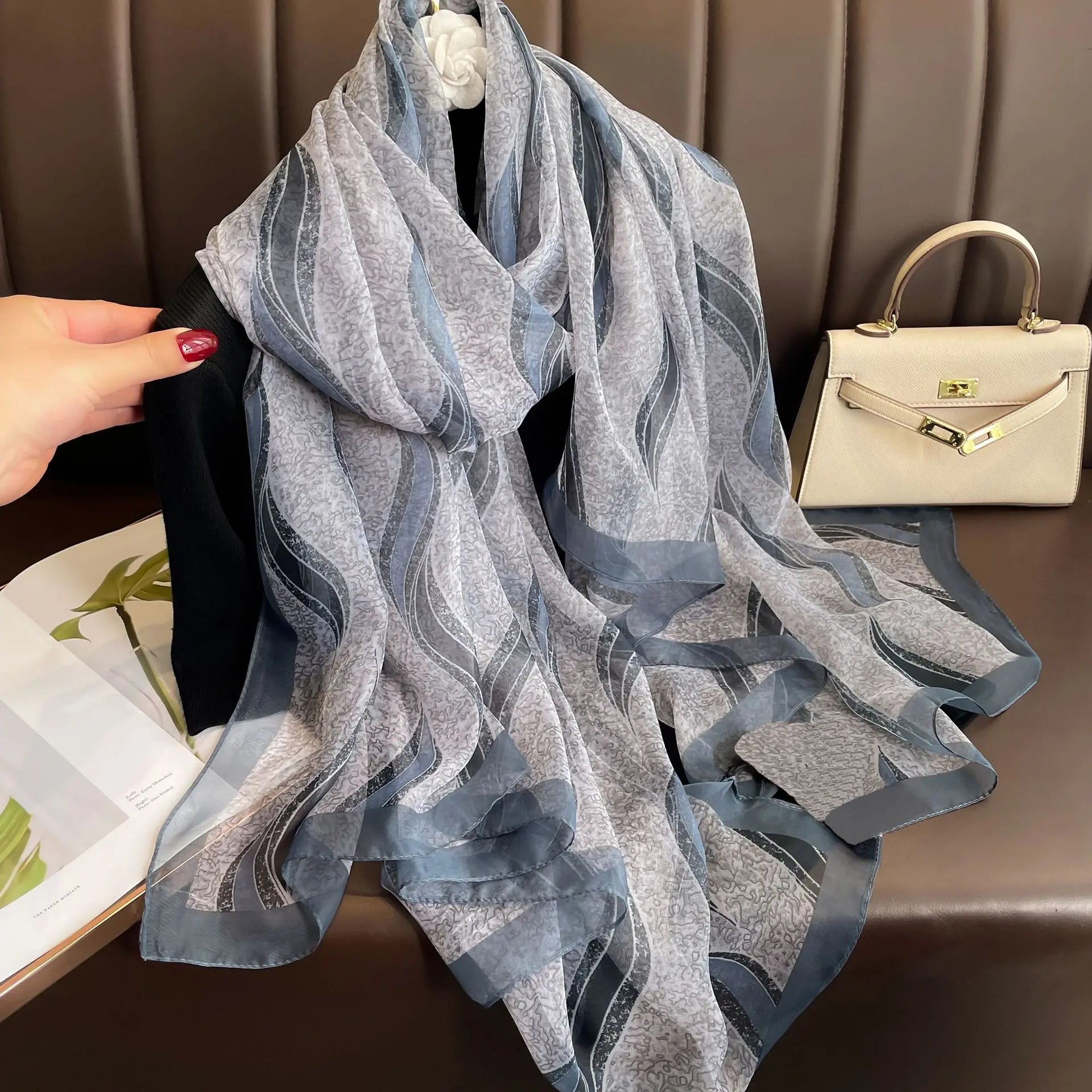 GR | Seidenschal Mit Elegantem Design Und Weicher Textur Für Kalte Tage Stil