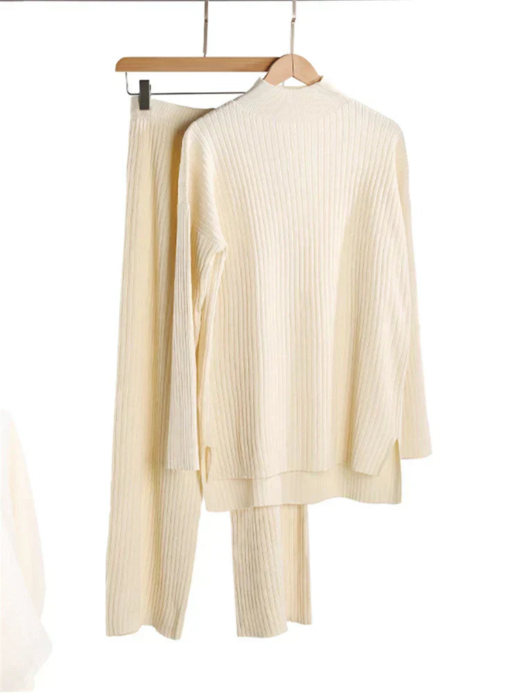 GR | 3-piece loungewear set - knitted women's sweater and trousers