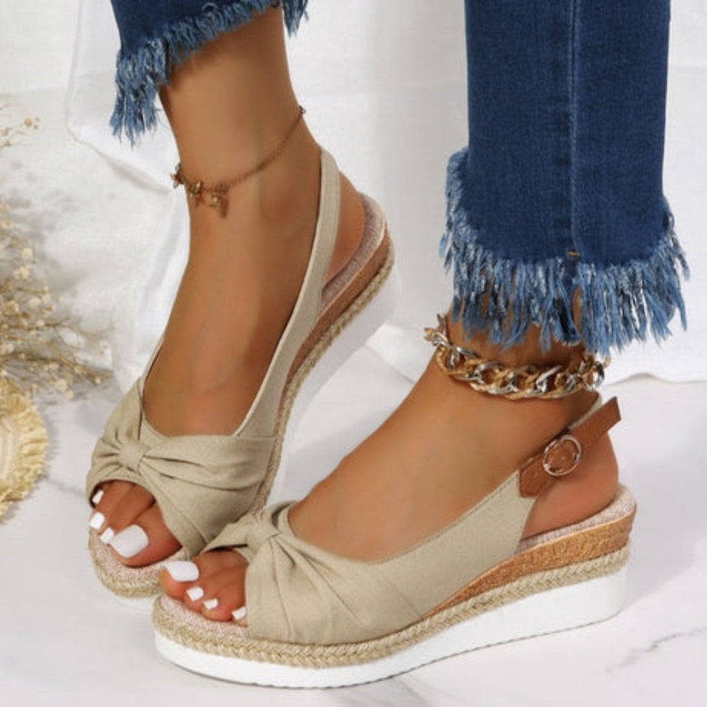 GR | Walk on clouds with these orthopedic sandals