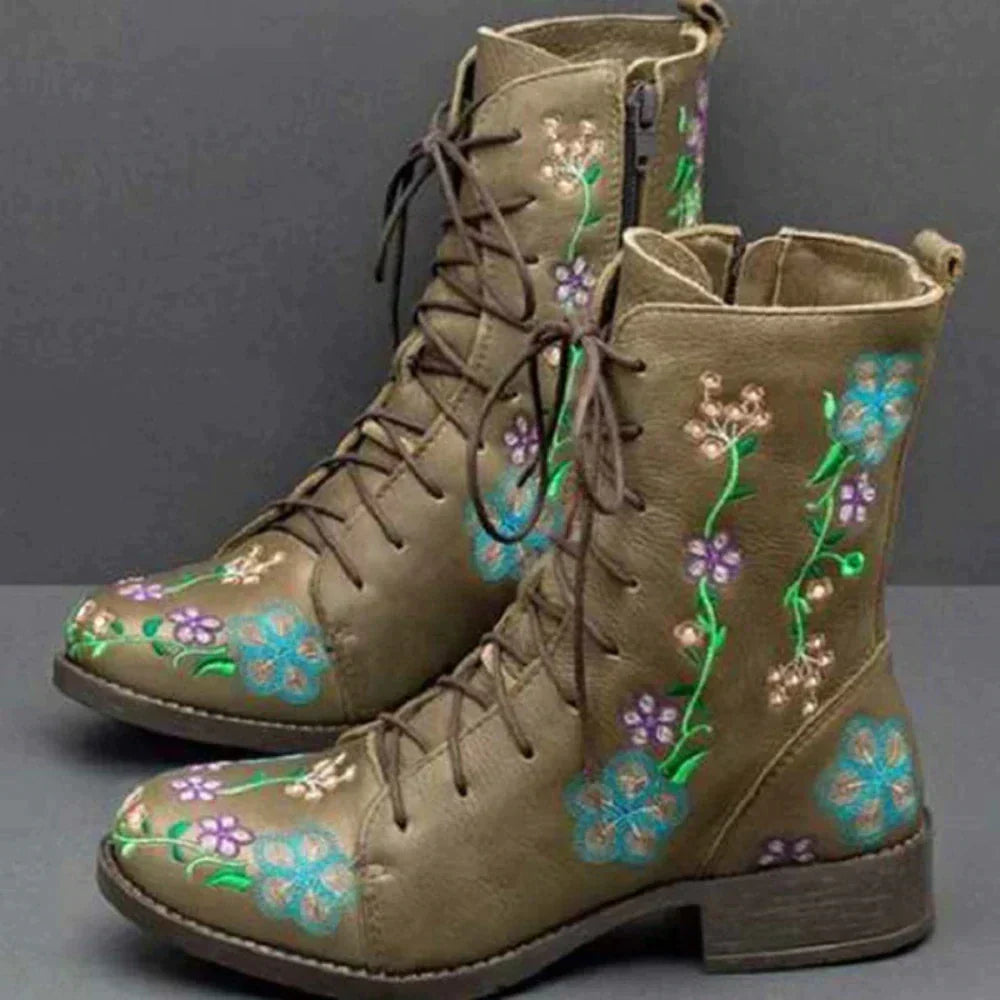 Retro boots with ethnic embroidery