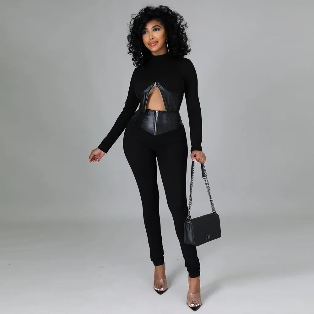 GR | Two-piece set with short faux leather corset and high-waisted trousers