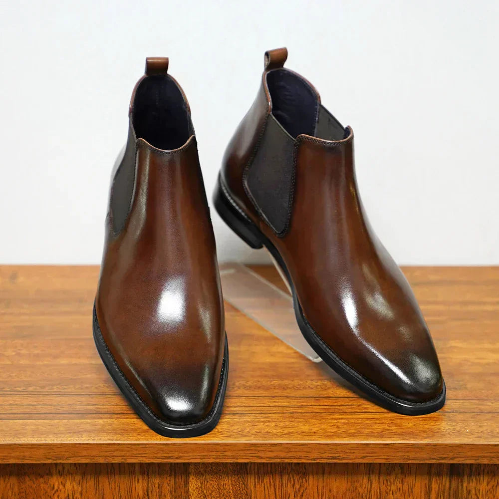 GR | Stylish leather boots