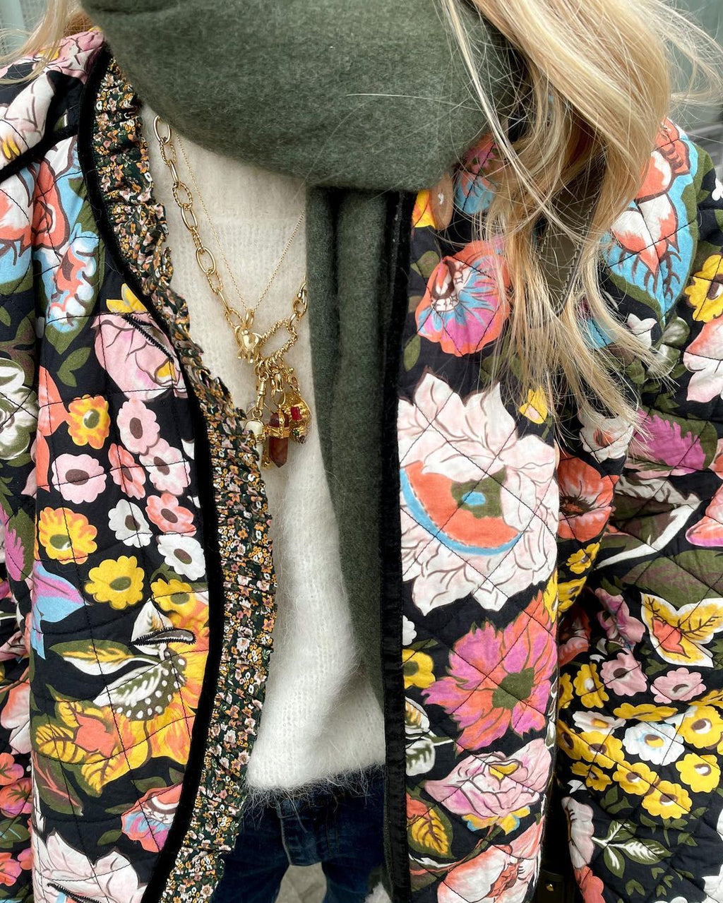 Plush cotton coat with floral pattern