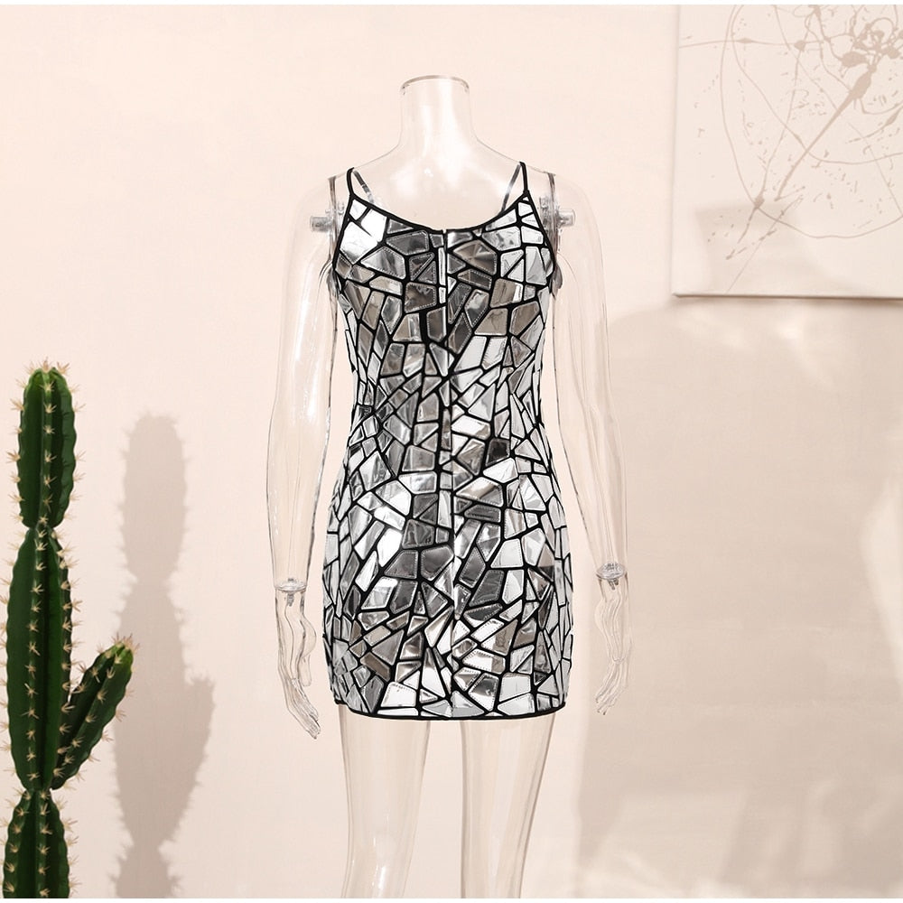 GR | Steh einfach da und starre Minikleid