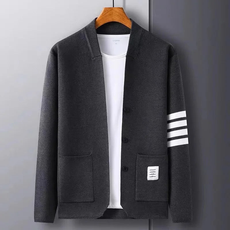 GR | Gestrickte Strickjacke