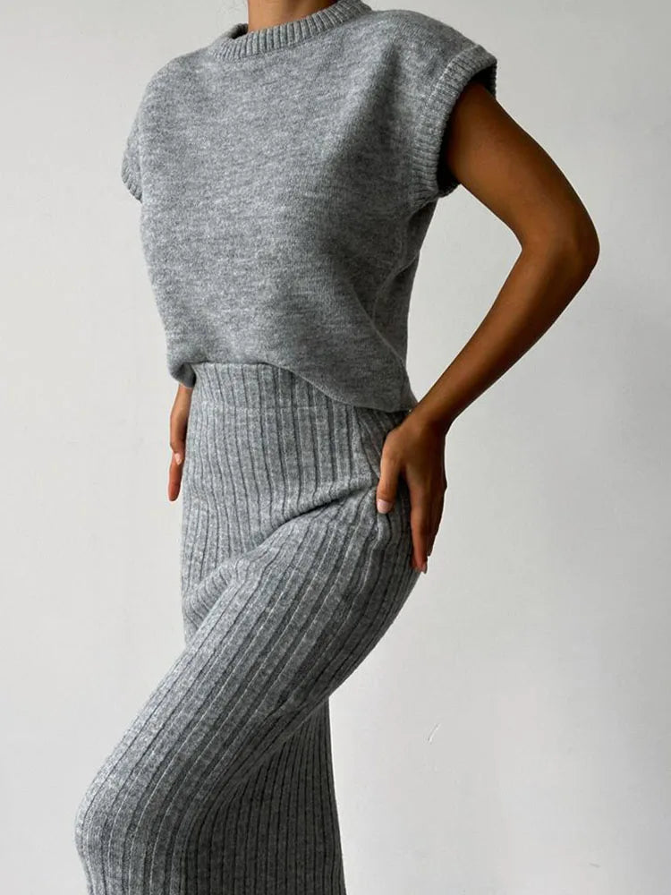 GR - Women's Set - Sleeveless top and long skirt, stylish and versatile