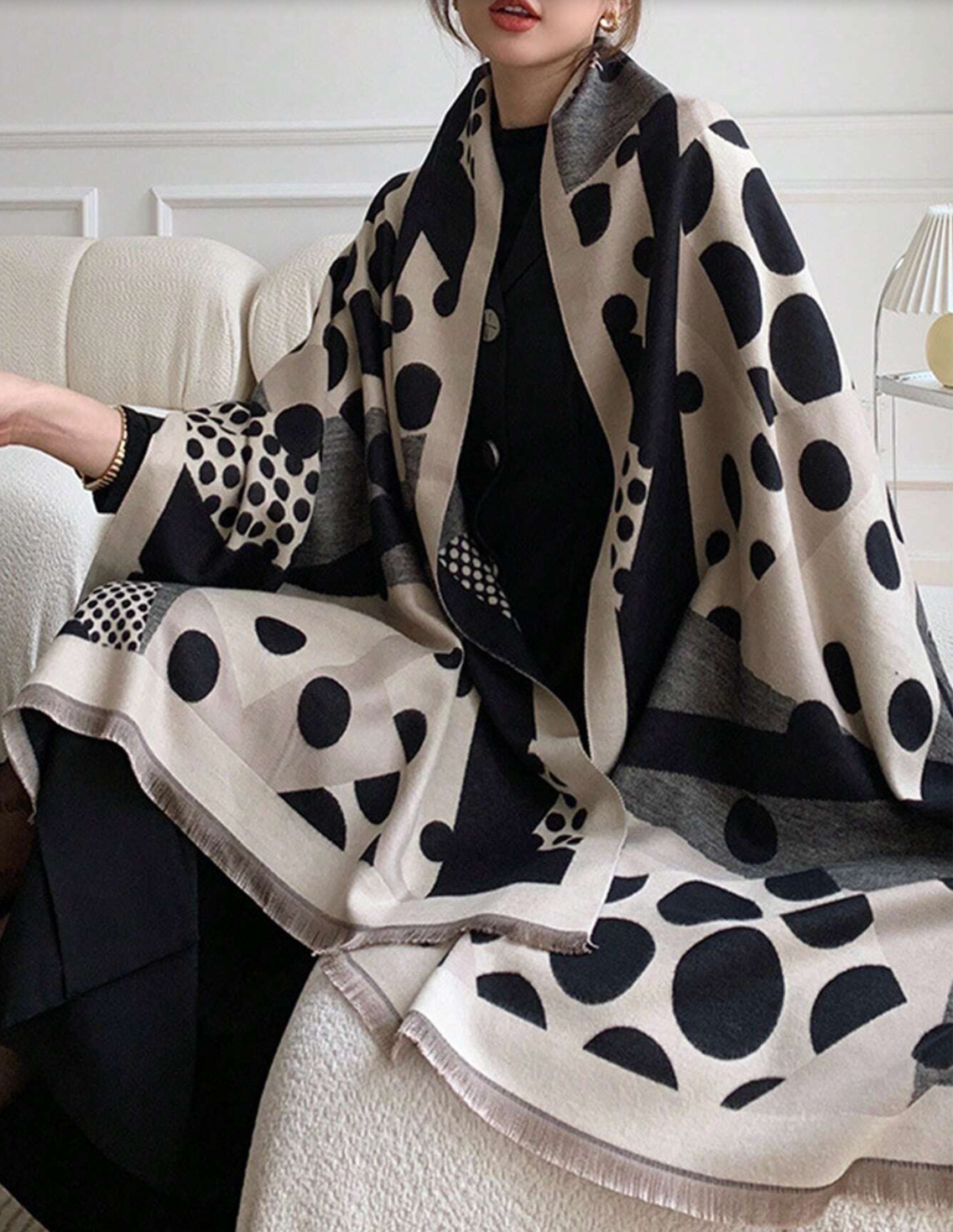 GR | Zeitloser Grafik Schal