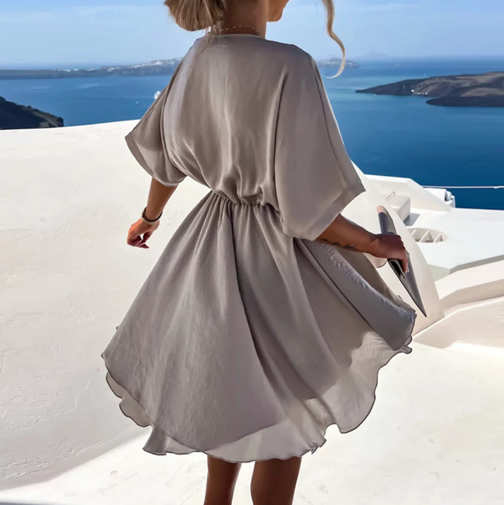 GR | Graceful dress with delicate pleats