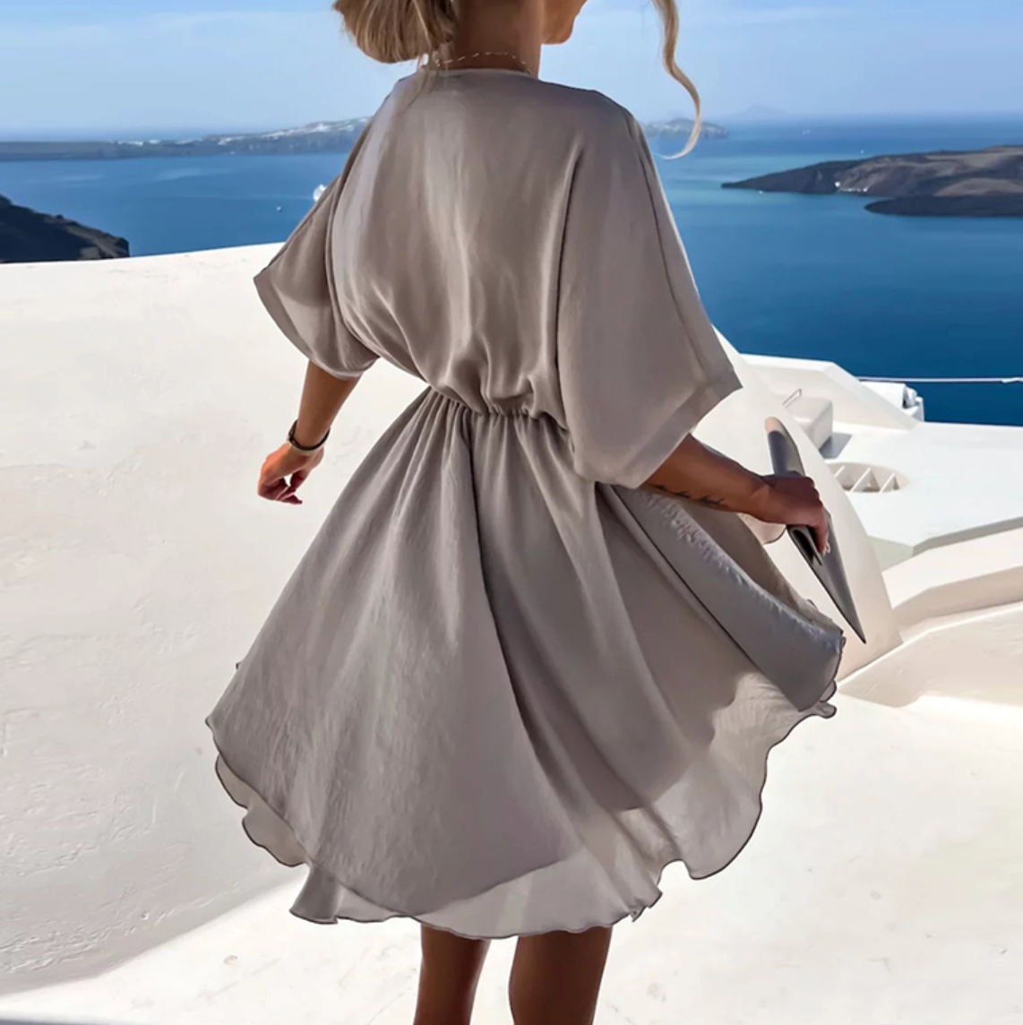 GR | Graceful dress with delicate pleats