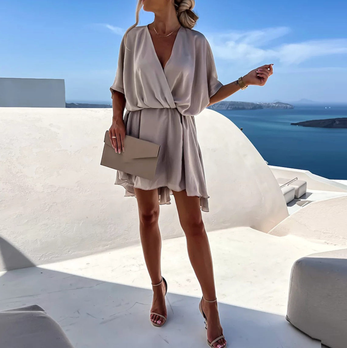 GR | Graceful dress with delicate pleats