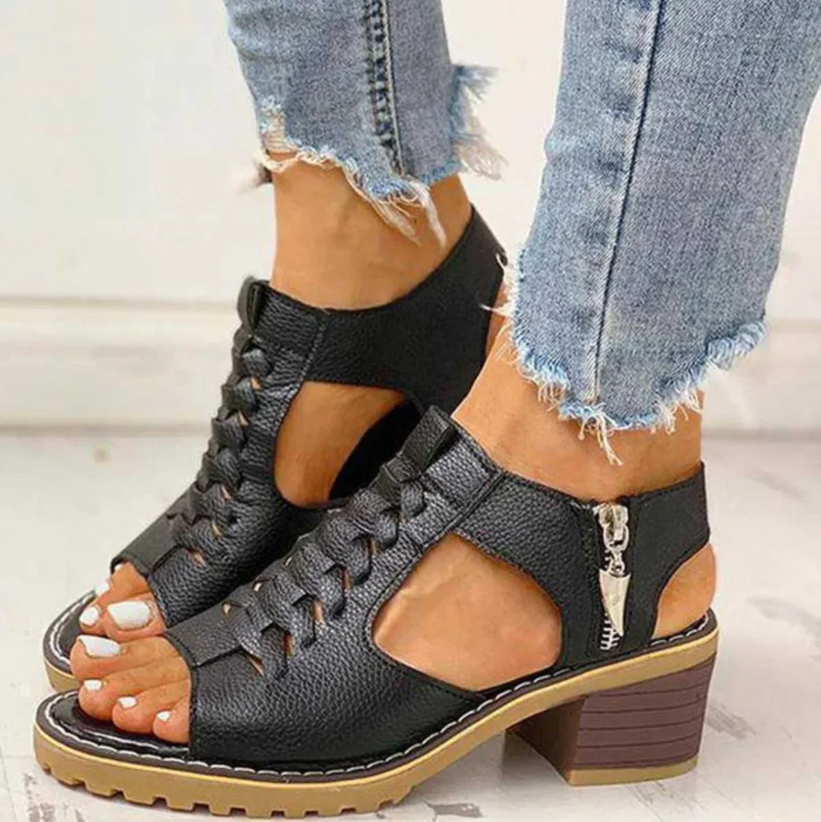 GR | Comfortable Italian sandals