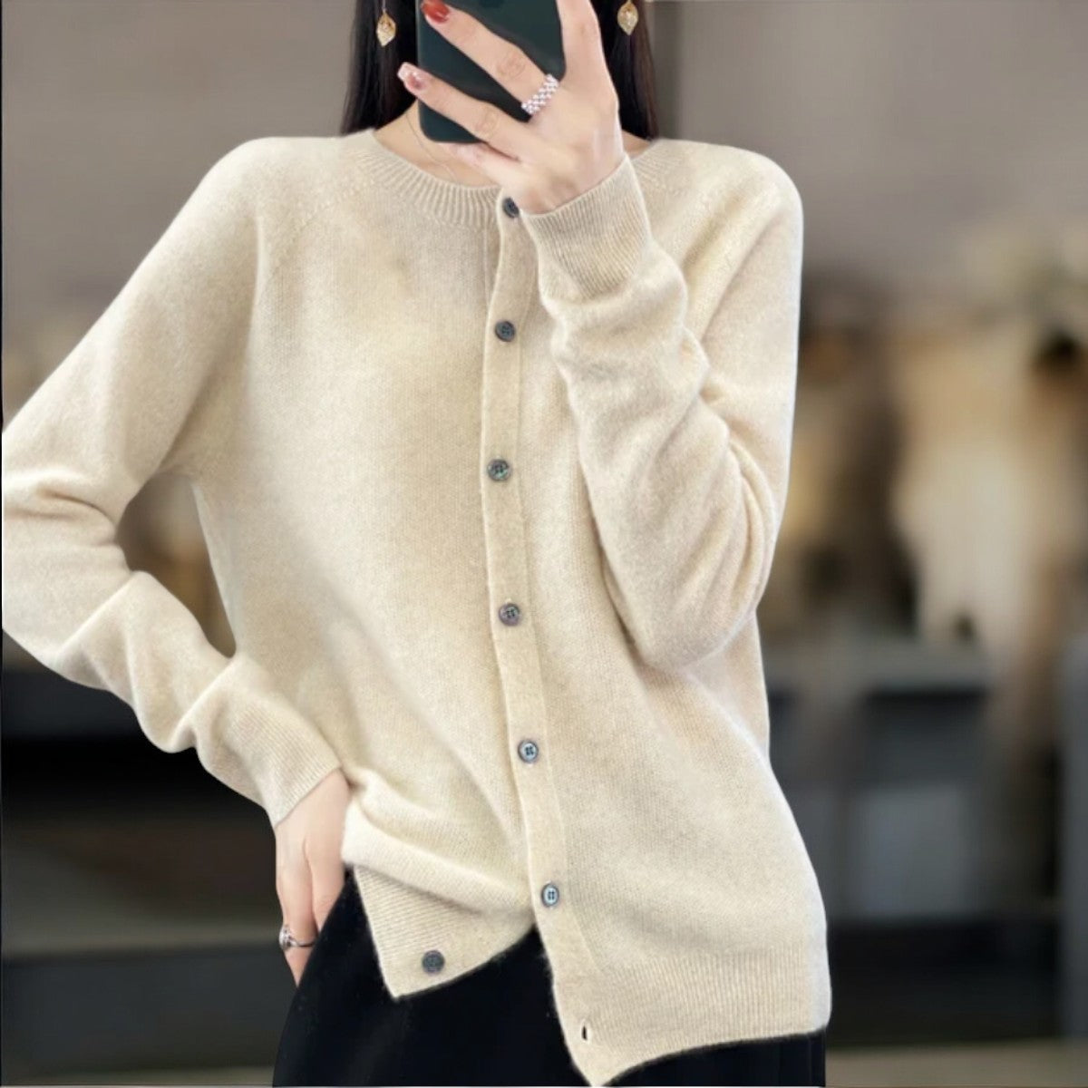 GR | Klassische Wollstrickjacke