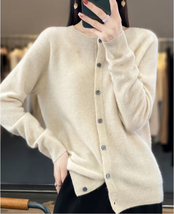 GR | Beatrice Women's Cardigan – Elegant Style for Every Occasion