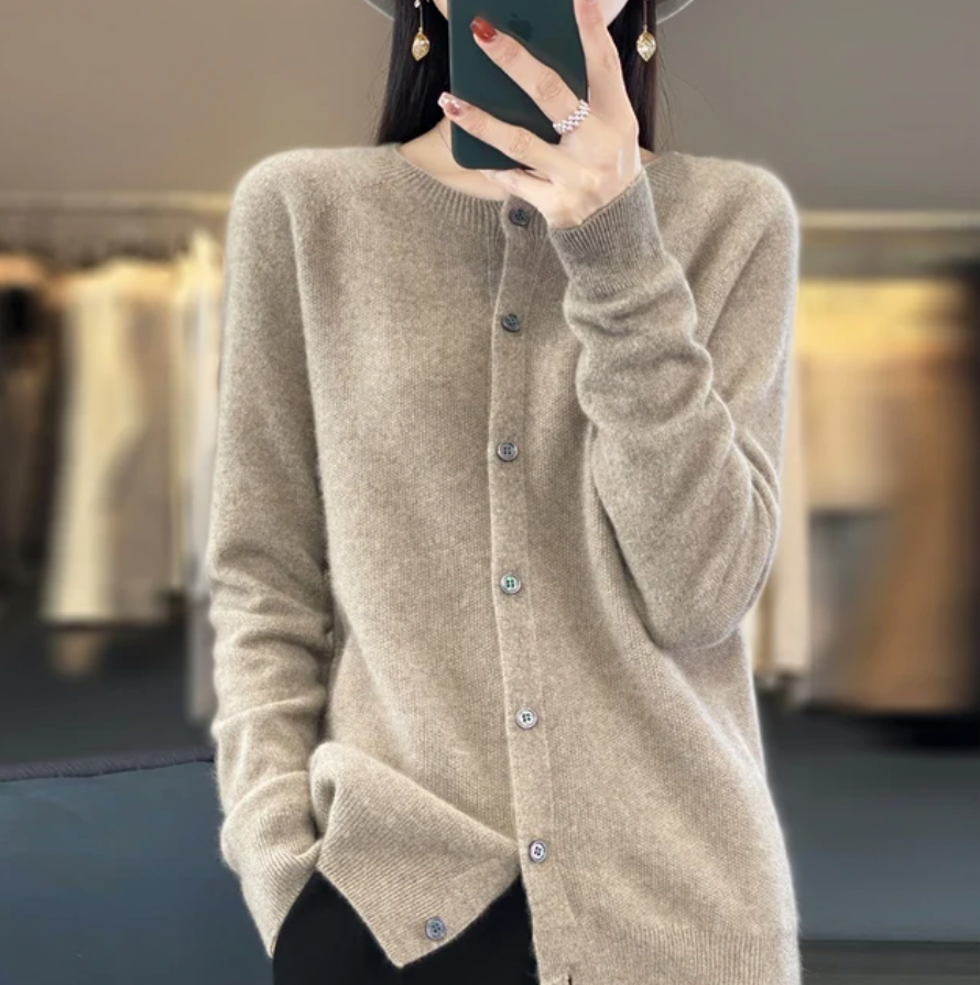 GR | Elegant women's cardigan for ultimate comfort