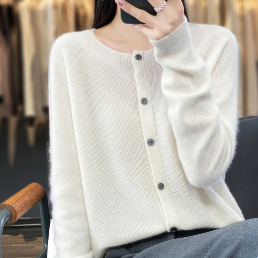 GR | Elegant women's cardigan for ultimate comfort