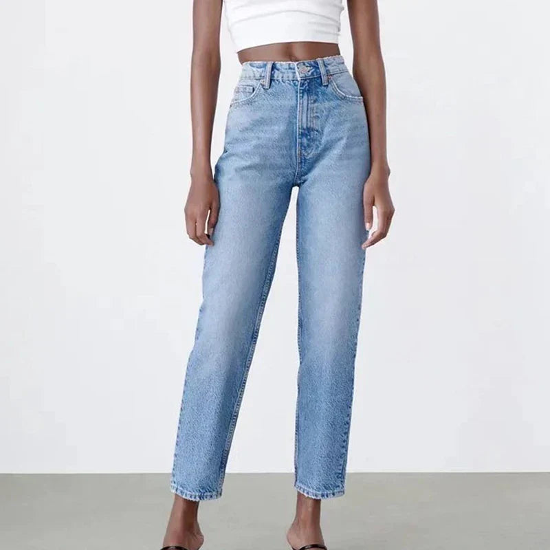 GR | Hochgeschnittene Jeans mit geradem Bein