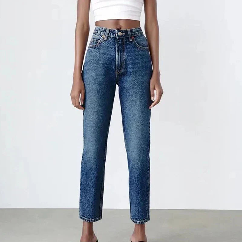 GR | Hochgeschnittene Jeans mit geradem Bein