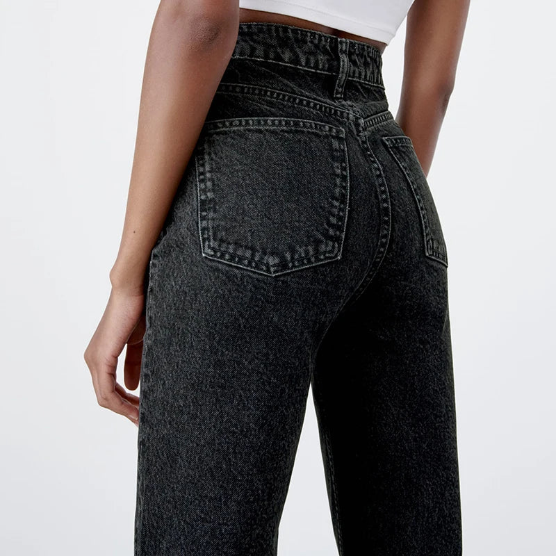 GR | Hochgeschnittene Jeans mit geradem Bein