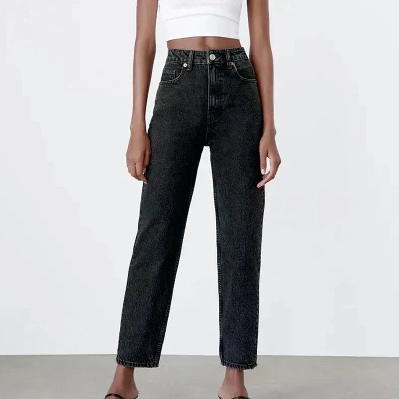 GR | Hochgeschnittene Jeans mit geradem Bein