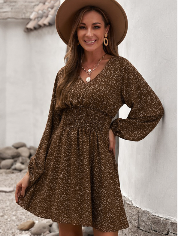 GR | Luxuriöses Schiftkleid mit Punktemuster