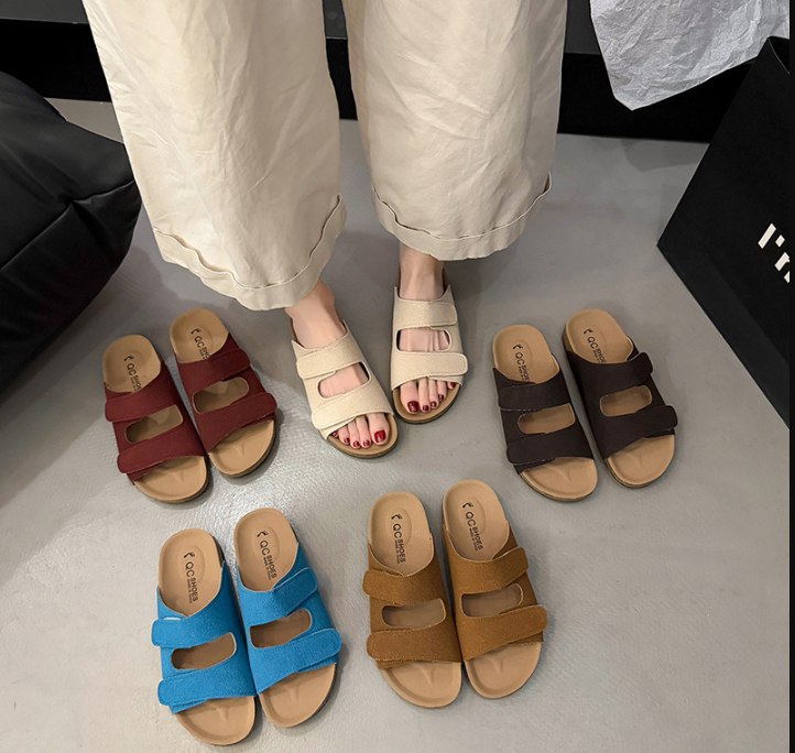 GR | Orthopedic sandals with Velcro closure