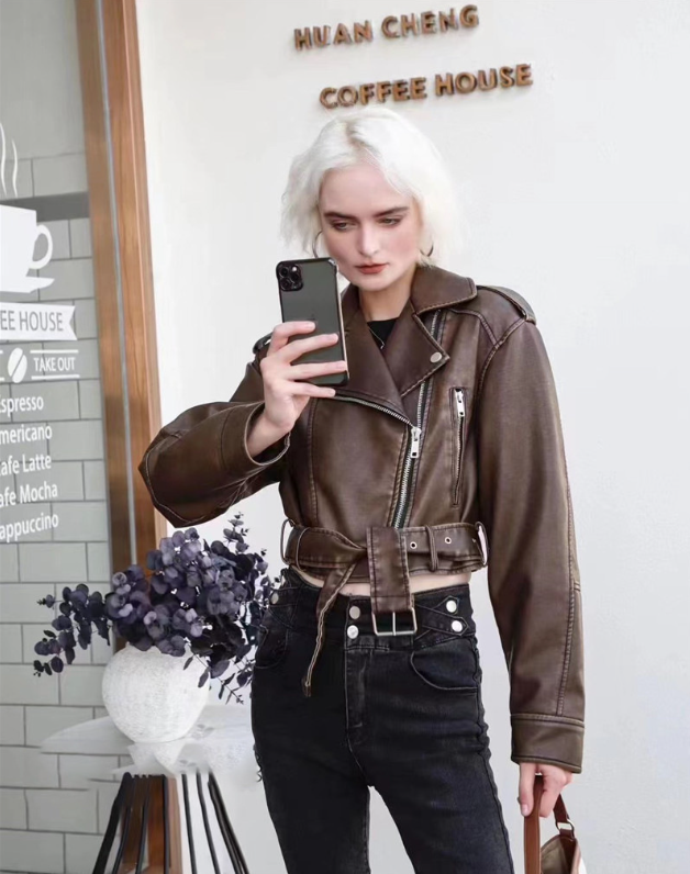 GR | Short leather jacket for women