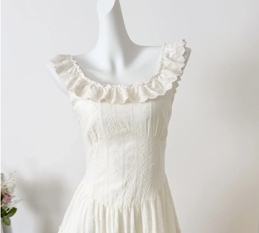 GR | Elegantes Ärmelloses Rüschentorte Kleid
