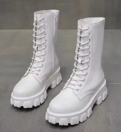 GR | Modern lace-up, zip-up, side-mounted, profiled sole, chunky heel, calf-high boots