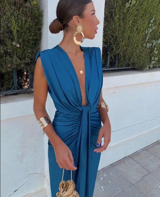 GR | Elegant pleated dress