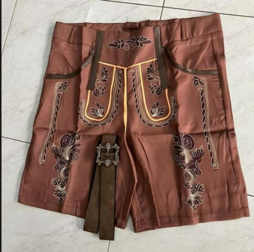 GR | Modern and unique embroidered shorts with elegant details and pockets
