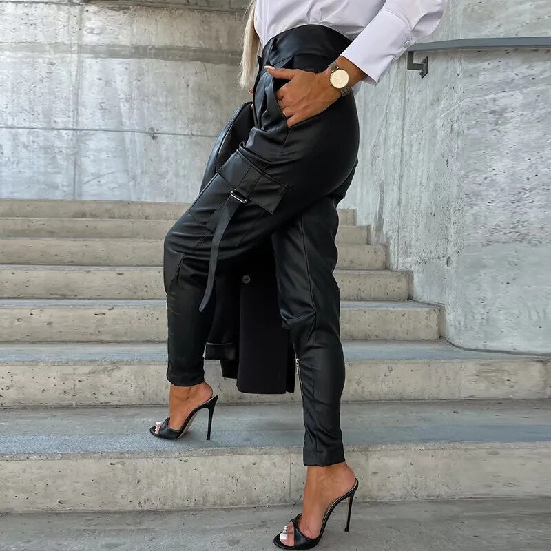 GR | Moderne vegane Lederhose mit