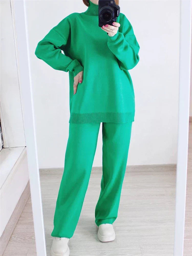 GR | 3-piece loungewear set - knitted women's sweater and trousers