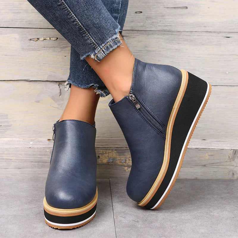 GR - Stylish ankle boots with zipper and platform