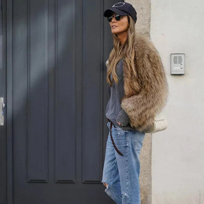 GR | Stylish faux fur jacket for women
