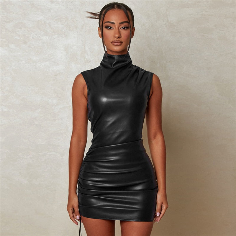 GR | Ärmelloses Minikleid Aus Leder Mit Hohem Kragen