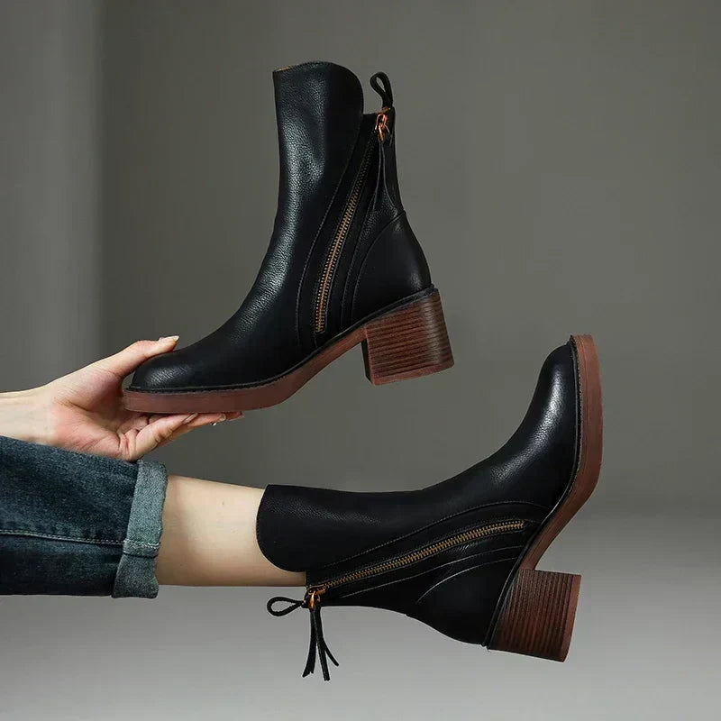 GR | Leather ankle boots
