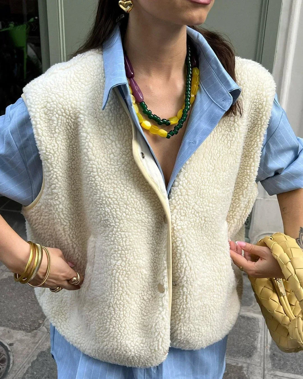GR | Warm, cozy vest with V-neck for autumn and spring