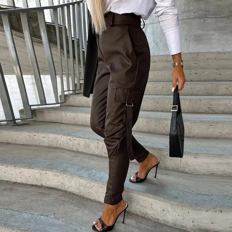 GR | Moderne vegane Lederhose mit