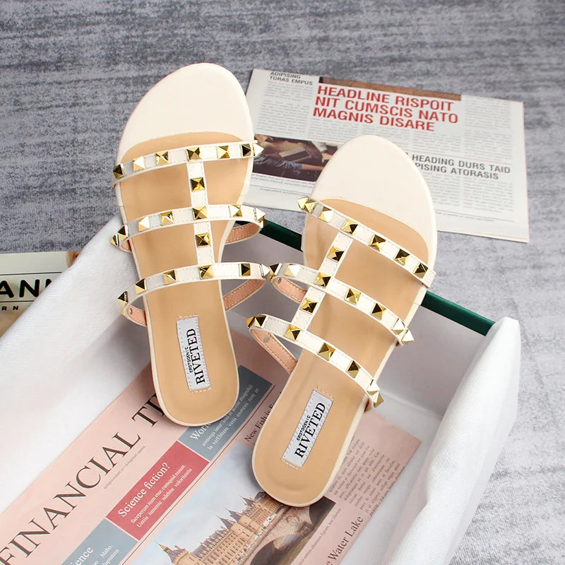 GR | Summer Women's Sandals, Casual Slippers, Flat Shoes, Simple Style, Fashionable Studded Design, Walking and Shopping, Plus Sizes