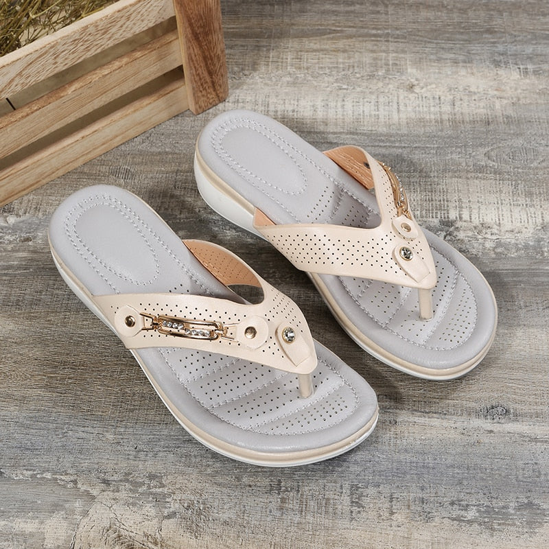 GR | Women's Flip-Flops with Ergonomic Footbed